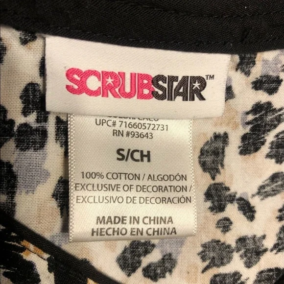 Scrub Star leopard top - Picture 7 of 7